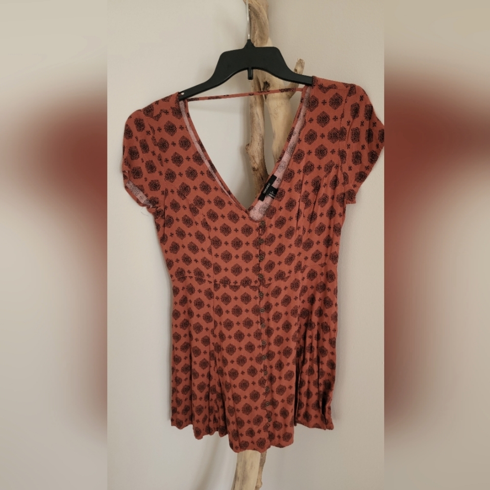 Short sleeve dress